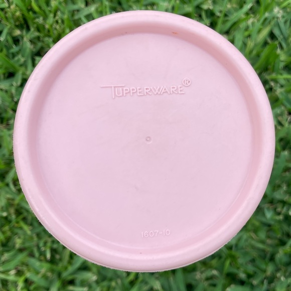 Tupperware Pasta Keeper - Picture 5 of 6